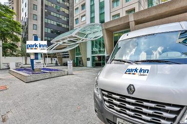 پارک این بای رادیسن برینی