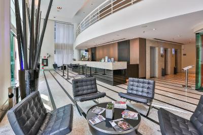 پارک این بای رادیسن برینی