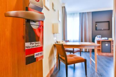 پارک این بای رادیسن برینی