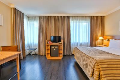 پارک این بای رادیسن برینی