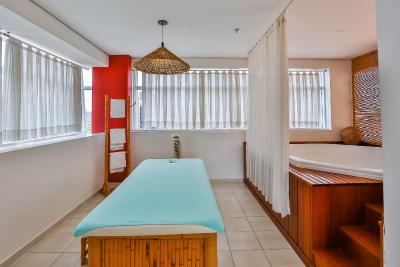 پارک این بای رادیسن برینی