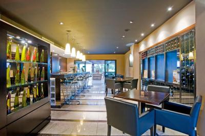 اسلاویرو اکسکوتیو جاردینز