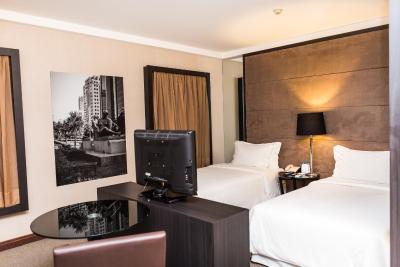 اسلاویرو اکسکوتیو جاردینز