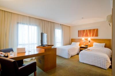 اسلاویرو اکسکوتیو جاردینز