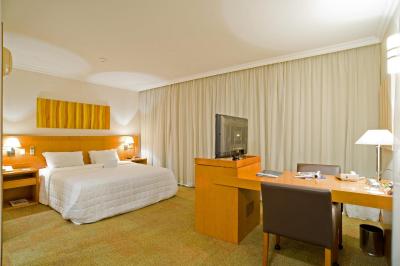 اسلاویرو اکسکوتیو جاردینز