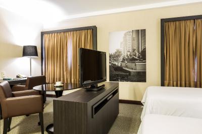 اسلاویرو اکسکوتیو جاردینز