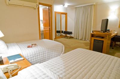 اسلاویرو اکسکوتیو جاردینز