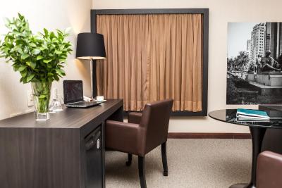 اسلاویرو اکسکوتیو جاردینز