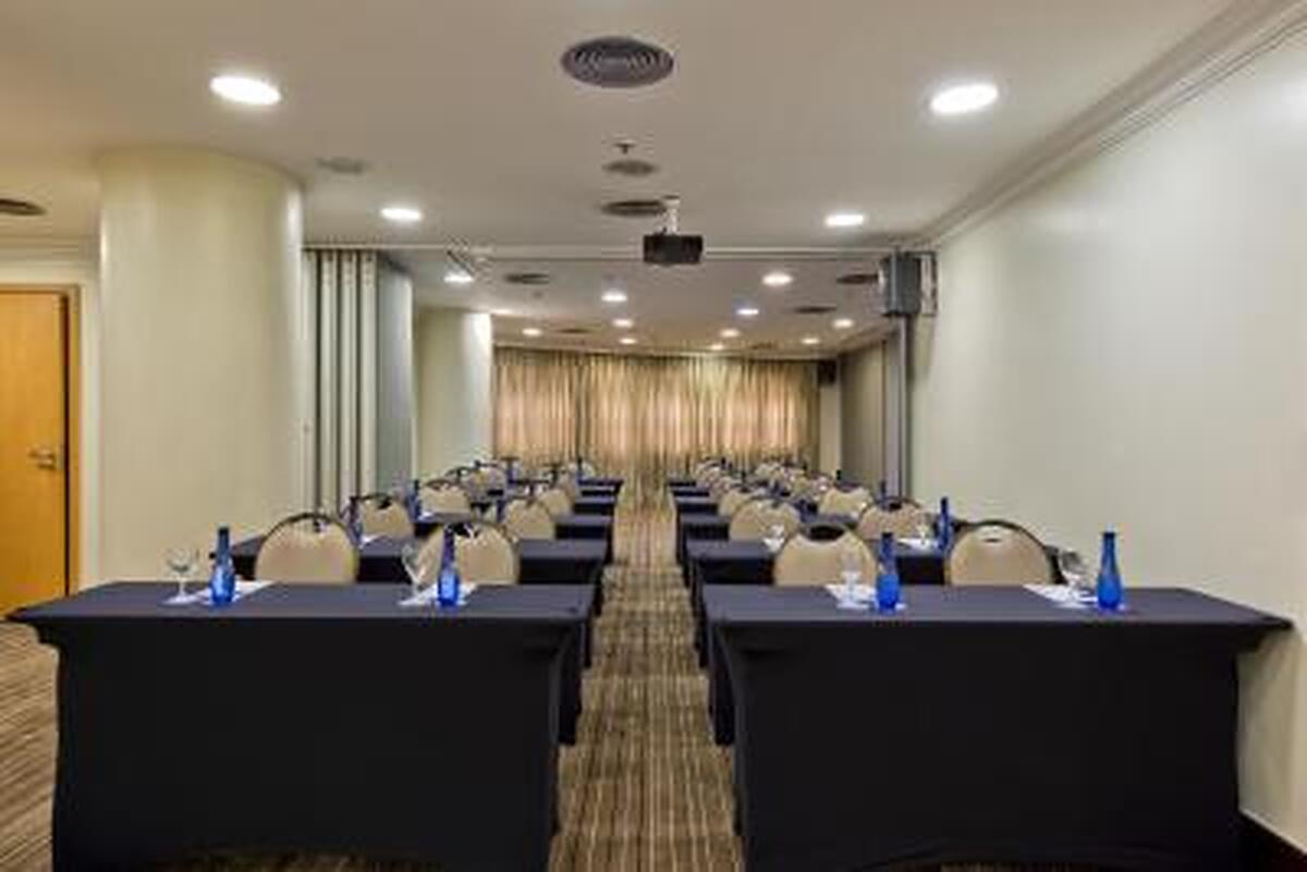 TRYP São Paulo Jesuino Arruda Hotel