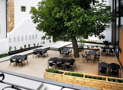 ساپینتیا بوتیک هتل