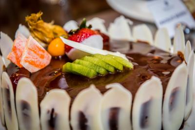 بین ماجید نهال