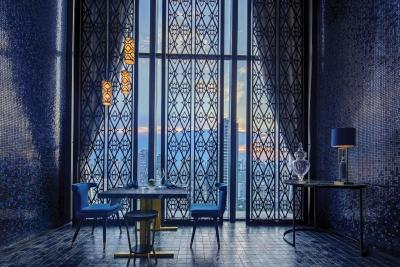 137 پیلارز سوئیتز