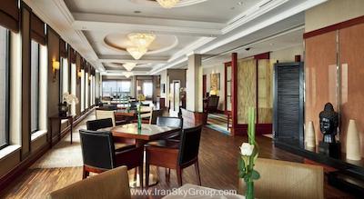 کراون پلازا سنتری پارک