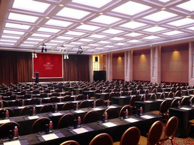 کراون پلازا سنتری پارک