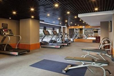 کراون پلازا سنتری پارک