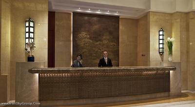 کراون پلازا سنتری پارک