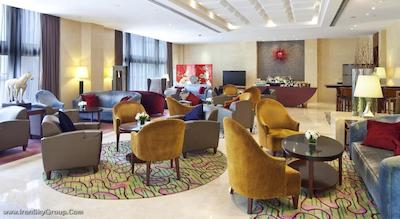 کراون پلازا سنتری پارک