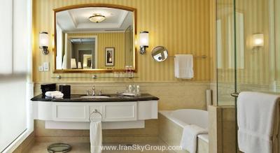 کراون پلازا سنتری پارک