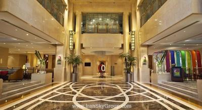 کراون پلازا سنتری پارک