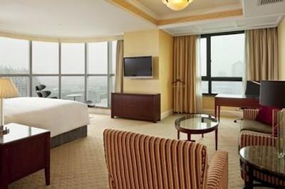 کراون پلازا سنتری پارک