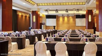 کراون پلازا سنتری پارک