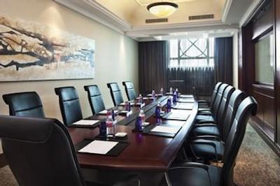 کراون پلازا سنتری پارک