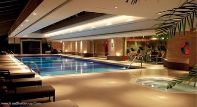 کراون پلازا سنتری پارک