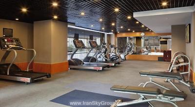 کراون پلازا سنتری پارک