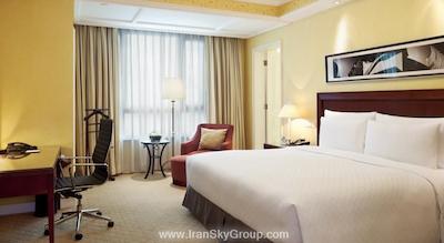 کراون پلازا سنتری پارک