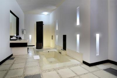 د سمینیاک سویت پریوات ویلا