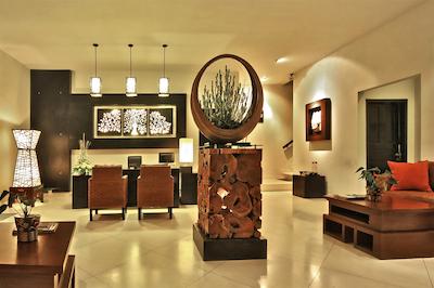 د سمینیاک سویت پریوات ویلا