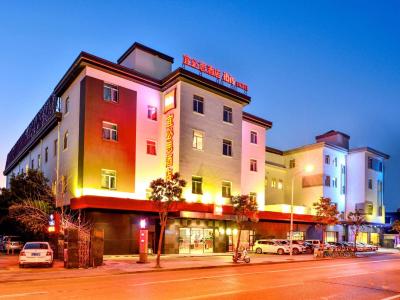 آیبیس شانگهای نیو هانگچائو