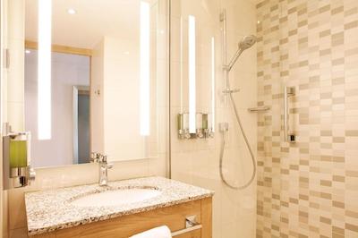 هامپتون بای هیلتون ااچن تیولی