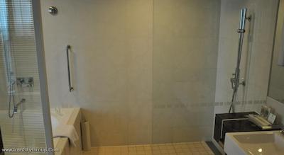 هالیدی این شانگهای پودونگ