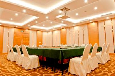 هالیدی این شانگهای پودونگ