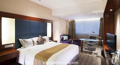 هالیدی این شانگهای پودونگ