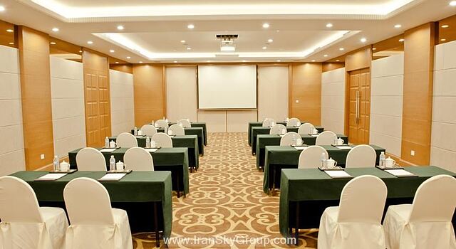 هالیدی این شانگهای پودونگ