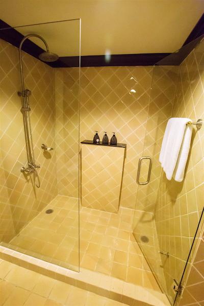 ورا بورا هوا هین ریزرت اند اسپا