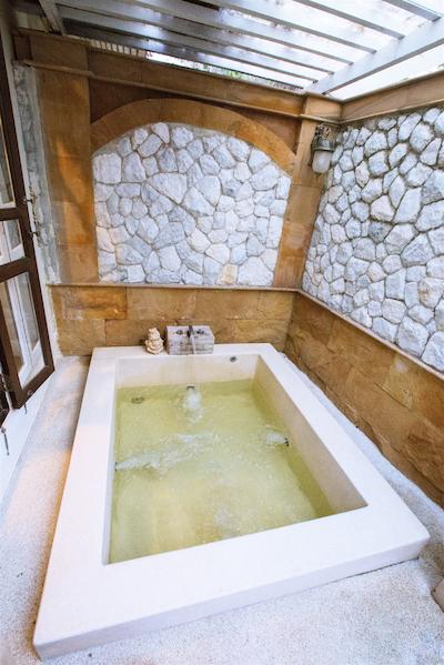 ورا بورا هوا هین ریزرت اند اسپا