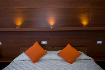 چکین ویلا انجلینا