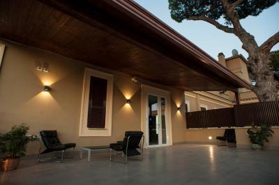 چکین ویلا انجلینا