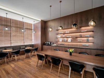 نوتل امباسادر اسئوول ینگسان-اسئوول دراگون سیتی