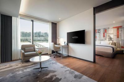 نوتل امباسادر اسئوول ینگسان-اسئوول دراگون سیتی