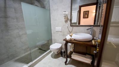 نبلس بوتیک هتل