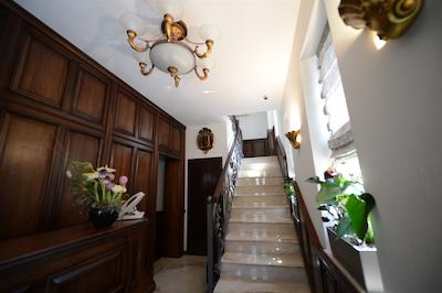 نبلس بوتیک هتل