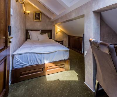 نبلس بوتیک هتل