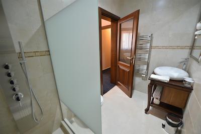 نبلس بوتیک هتل