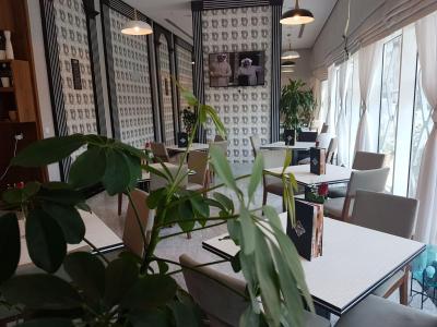 ال مانسور سوئیتس هتل