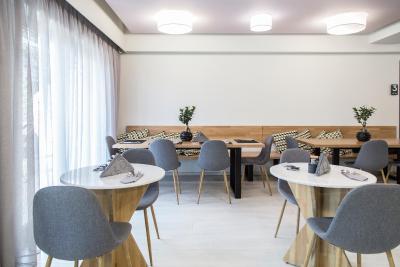 بی مای گست آتن