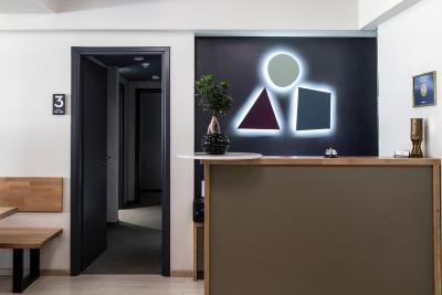 بی مای گست آتن